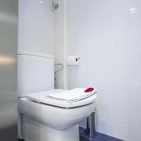 Triple With Private Bathroom In Gothic Vendégház 2*