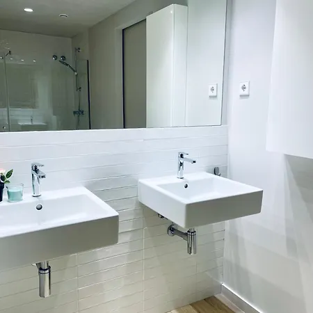 Гостевой дом Triple With Private Bathroom In Gothic Барселона